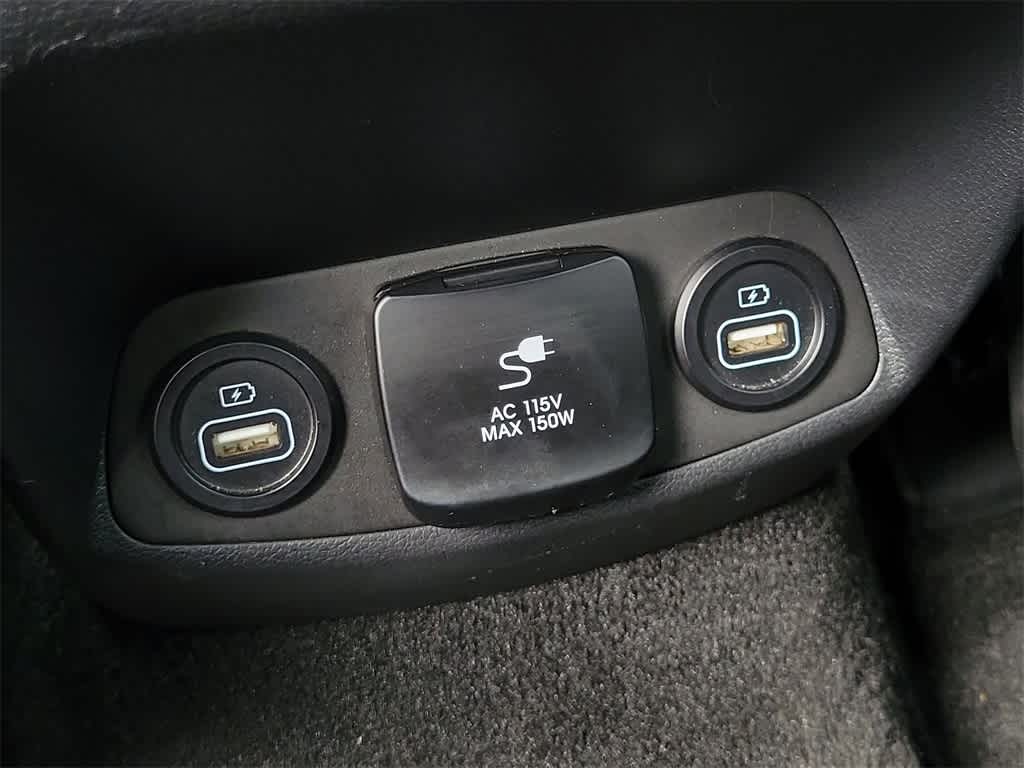 Thumbnail: 2022 Hyundai Santa Fe - 11