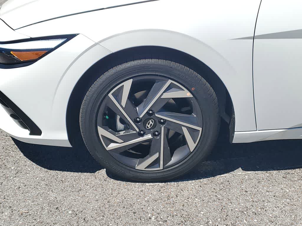 Thumbnail: 2026 Hyundai Elantra - 5