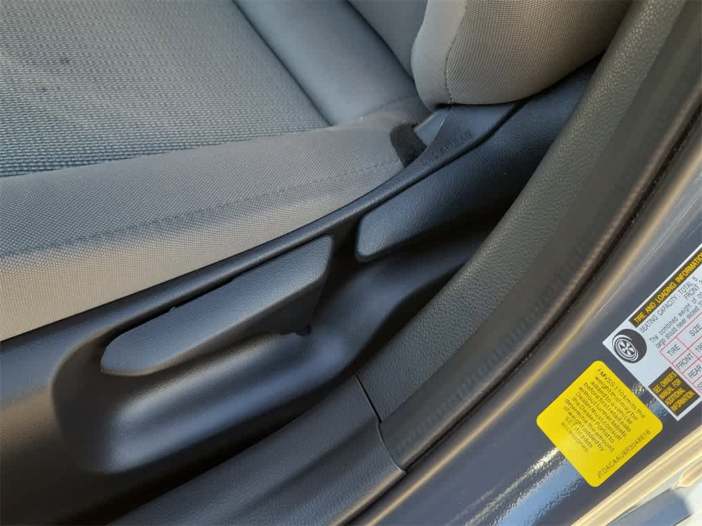 Thumbnail: 2024 Toyota Prius - 20