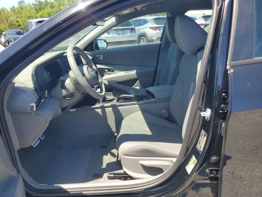 Thumbnail: 2026 Hyundai Elantra - 22