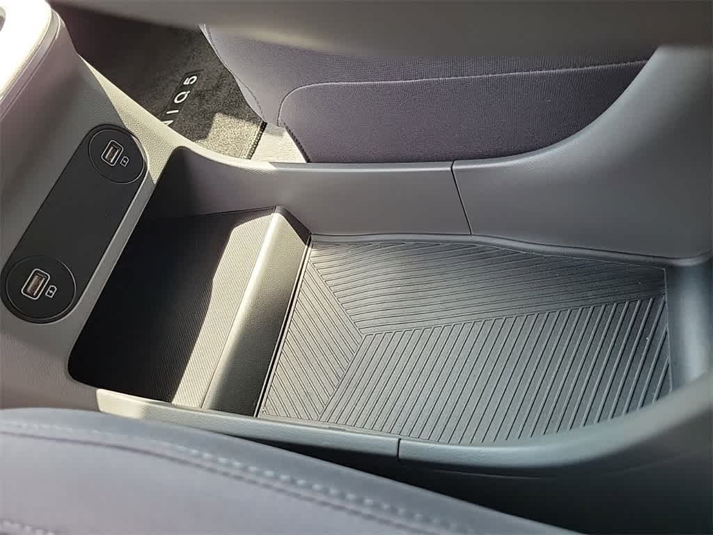 Thumbnail: 2023 Hyundai Ioniq 5 - 26