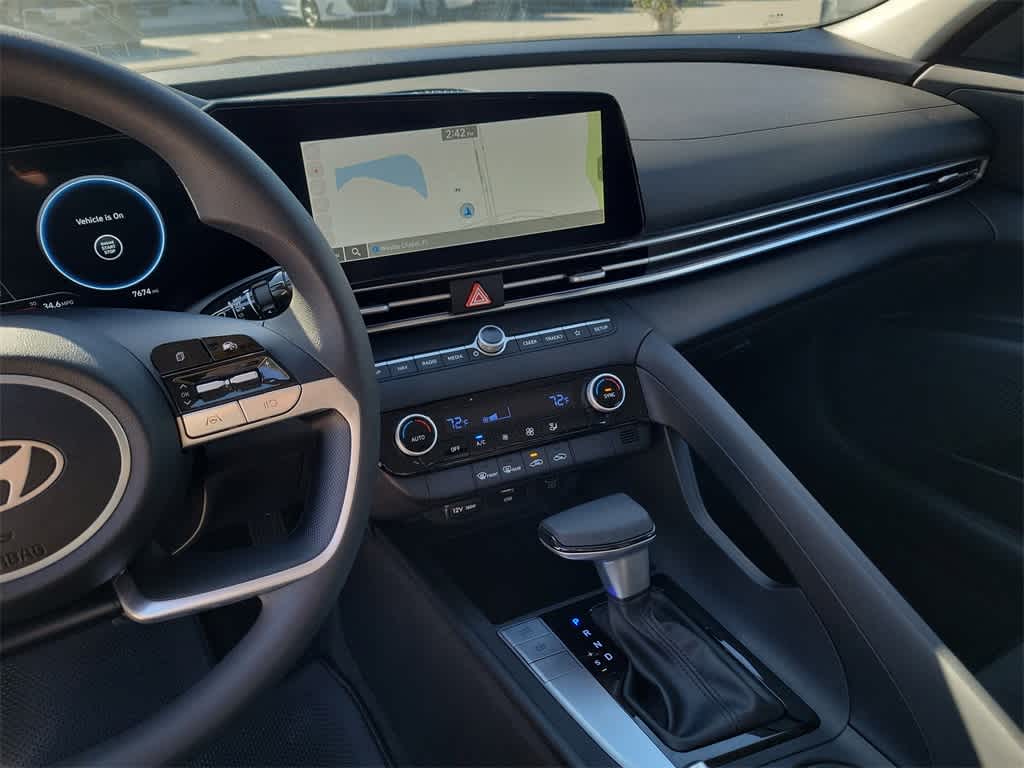 Thumbnail: 2024 Hyundai Elantra - 30