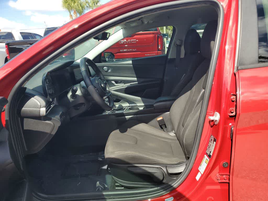 Thumbnail: 2023 Hyundai Elantra - 20