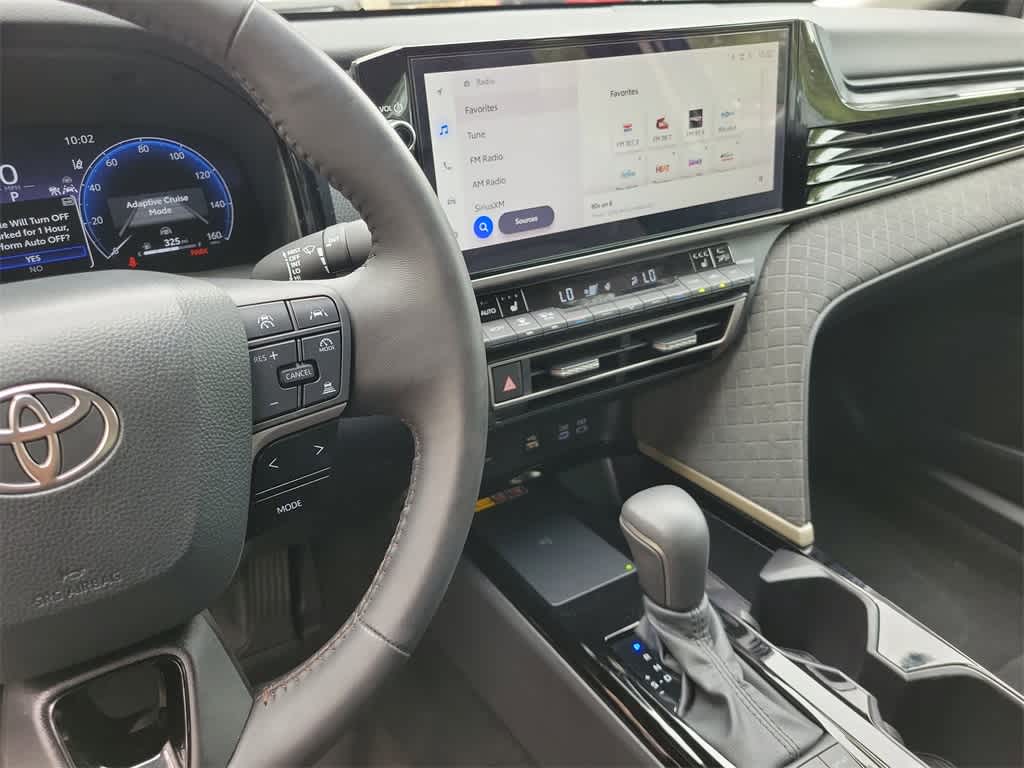 Thumbnail: 2025 Toyota Camry - 32