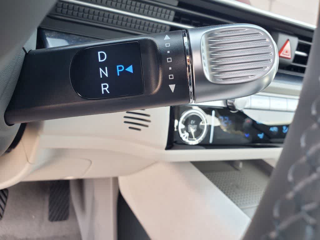 Thumbnail: 2023 Hyundai Ioniq 6 - 18