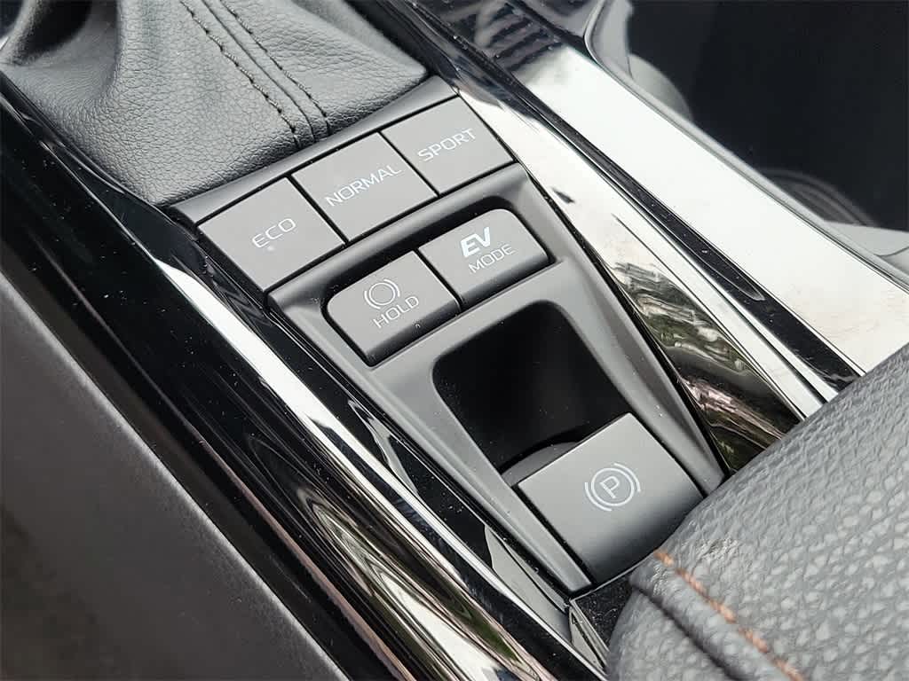 Thumbnail: 2025 Toyota Camry - 29