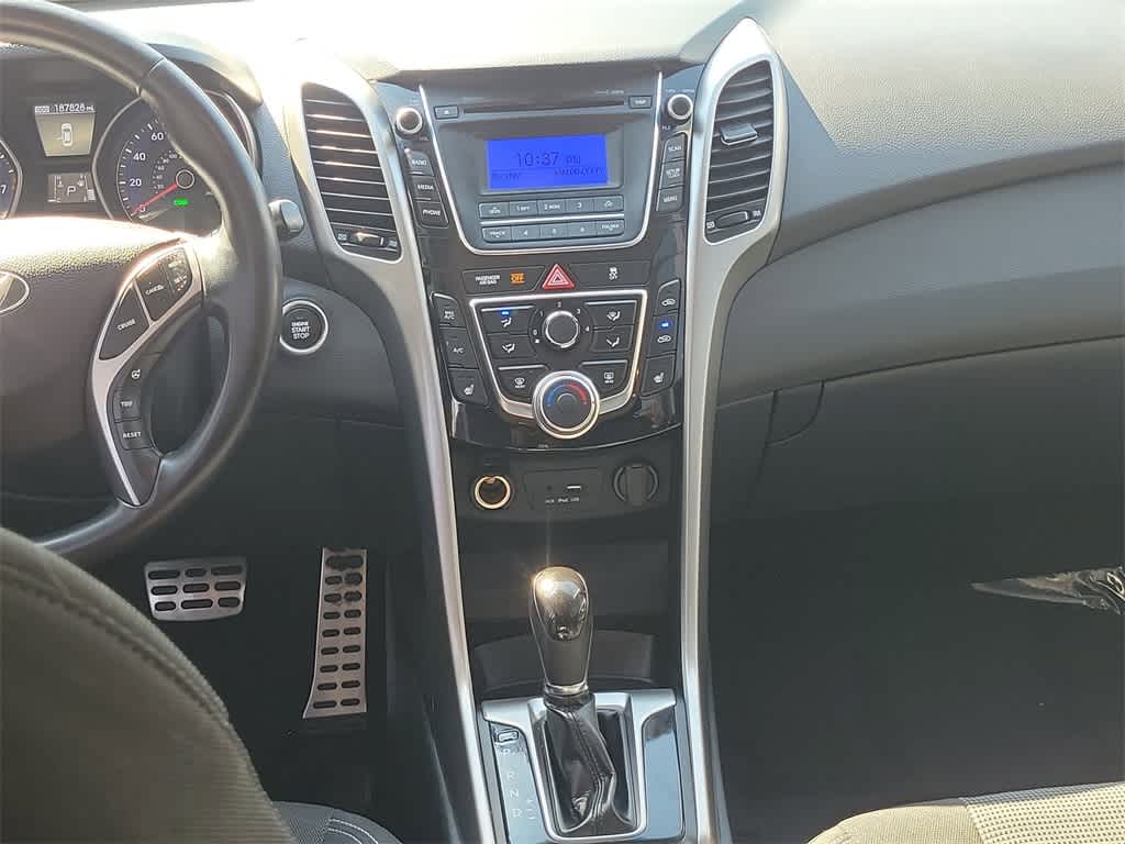 Thumbnail: 2016 Hyundai Elantra - 10