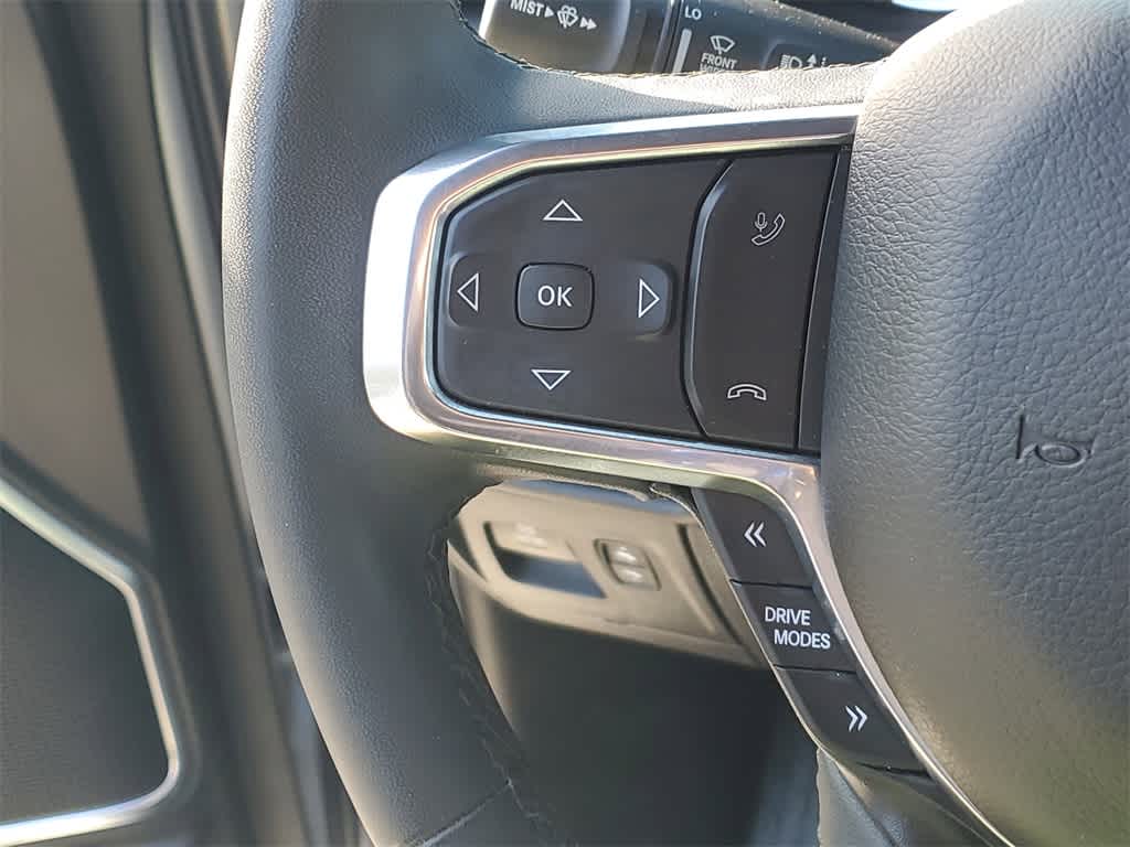 Thumbnail: 2025 RAM 1500 - 28