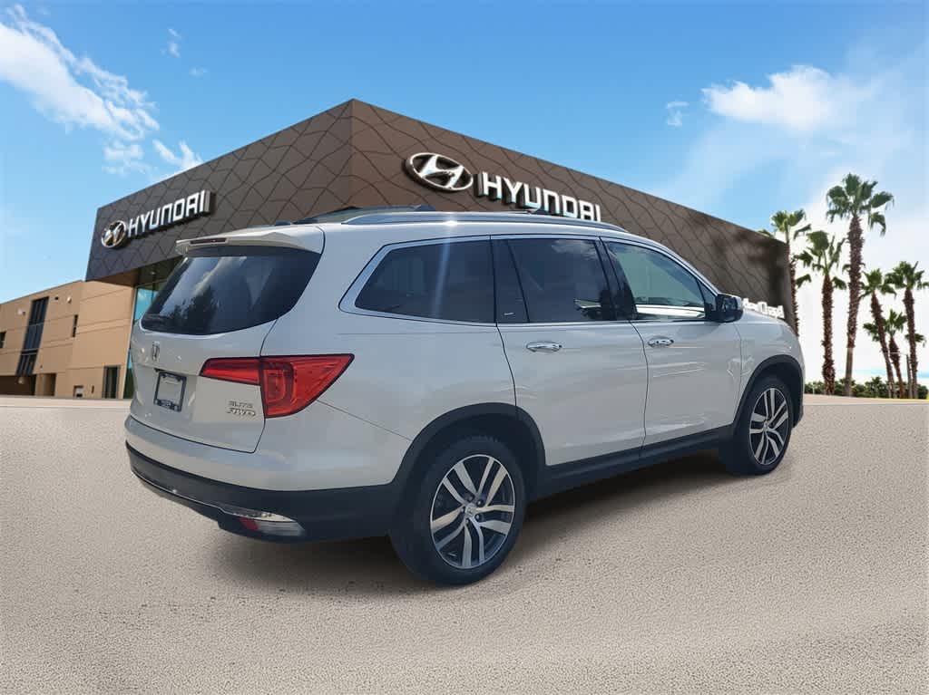 Thumbnail: 2018 Honda Pilot - 3