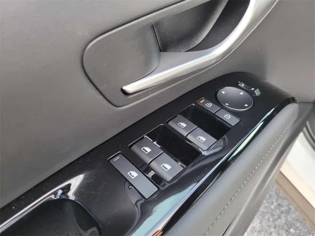 Thumbnail: 2025 Hyundai Santa Cruz - 17