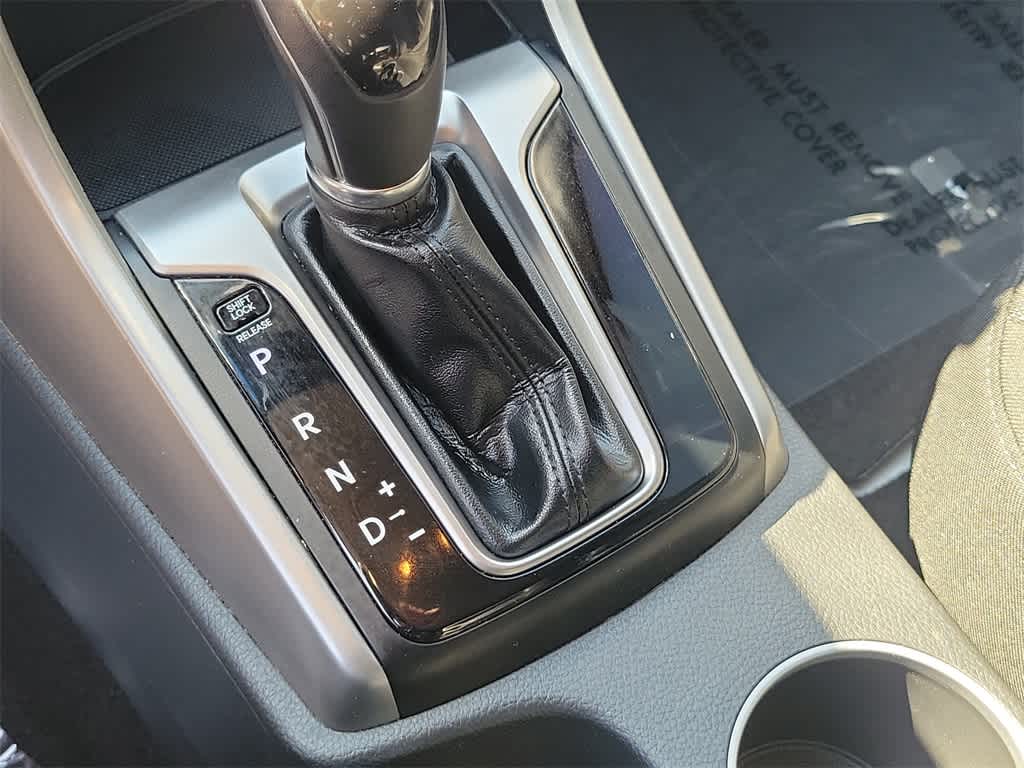 Thumbnail: 2016 Hyundai Elantra - 27