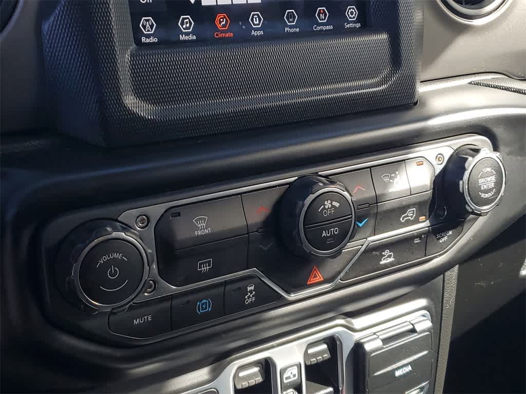 Thumbnail: 2023 Jeep Wrangler - 27