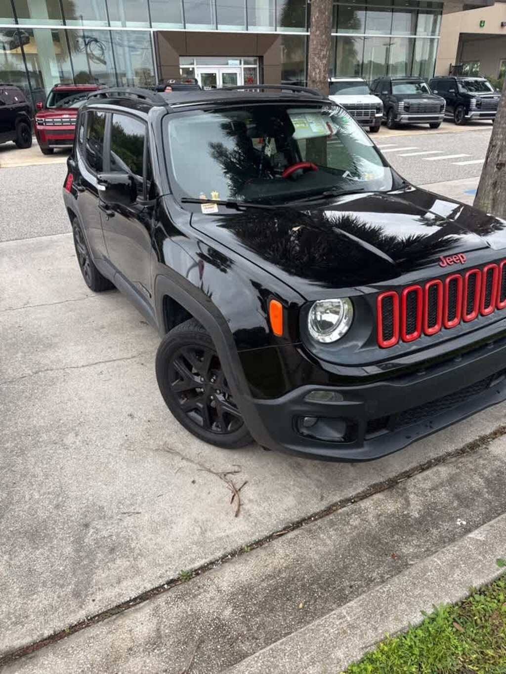 Used 2017 Jeep Renegade Latitude FWD SUV