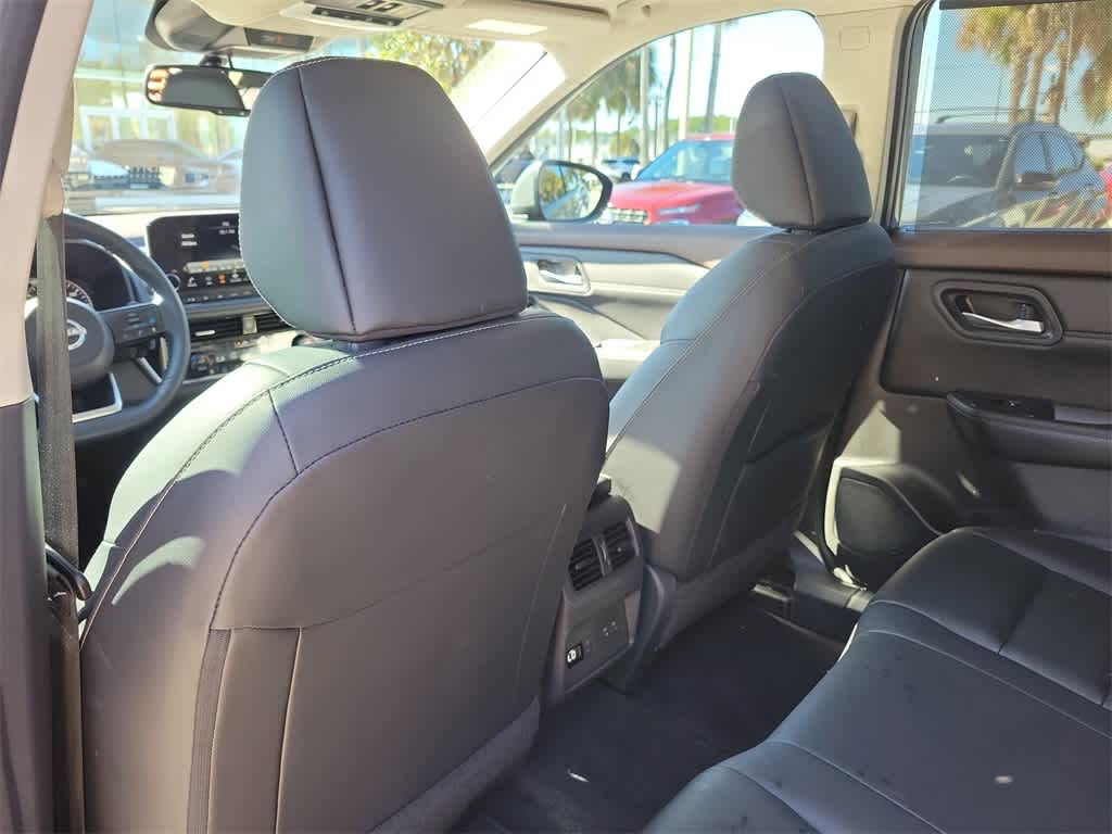 Thumbnail: 2023 Nissan Rogue - 12