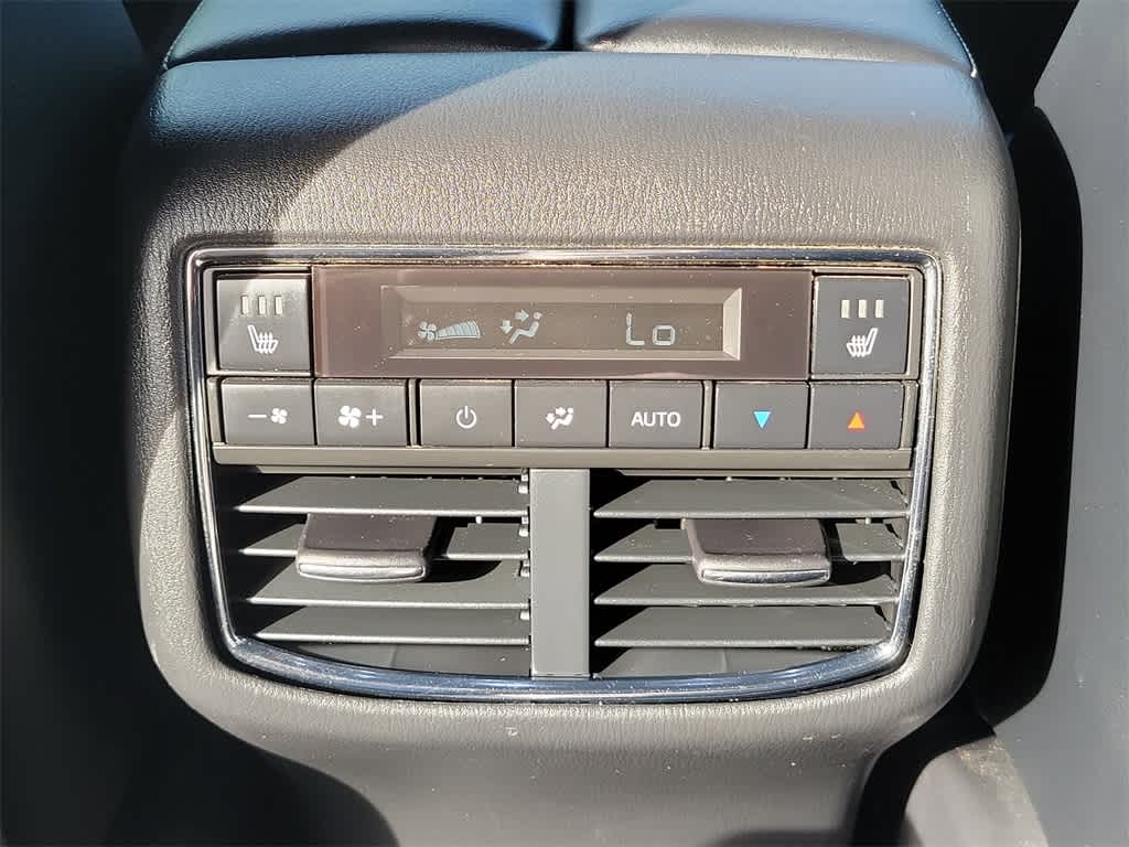 Thumbnail: 2022 Mazda CX-9 - 16