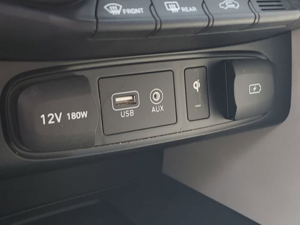 Thumbnail: 2020 Hyundai Veloster - 27