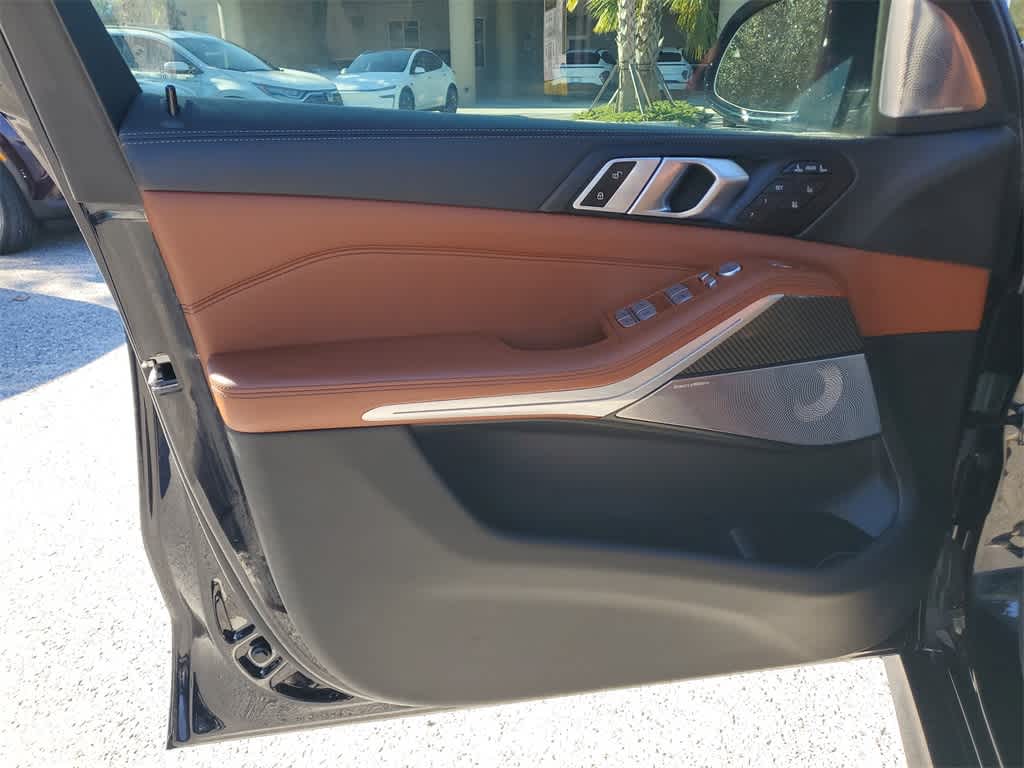 Thumbnail: 2024 BMW X7 - 18