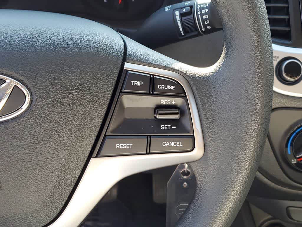 Thumbnail: 2022 Hyundai Accent - 25