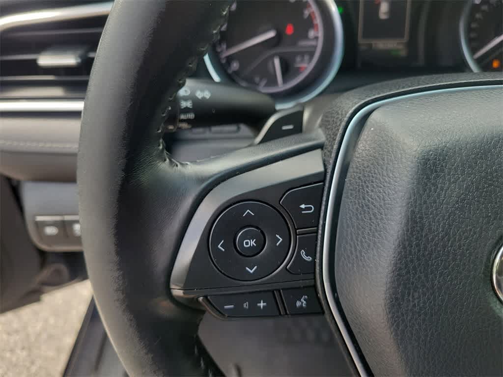 Thumbnail: 2018 Toyota Camry - 25