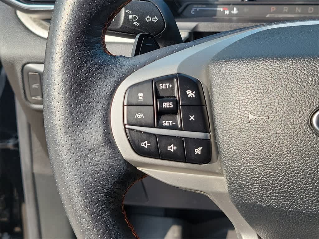 Thumbnail: 2022 Ford Explorer - 24