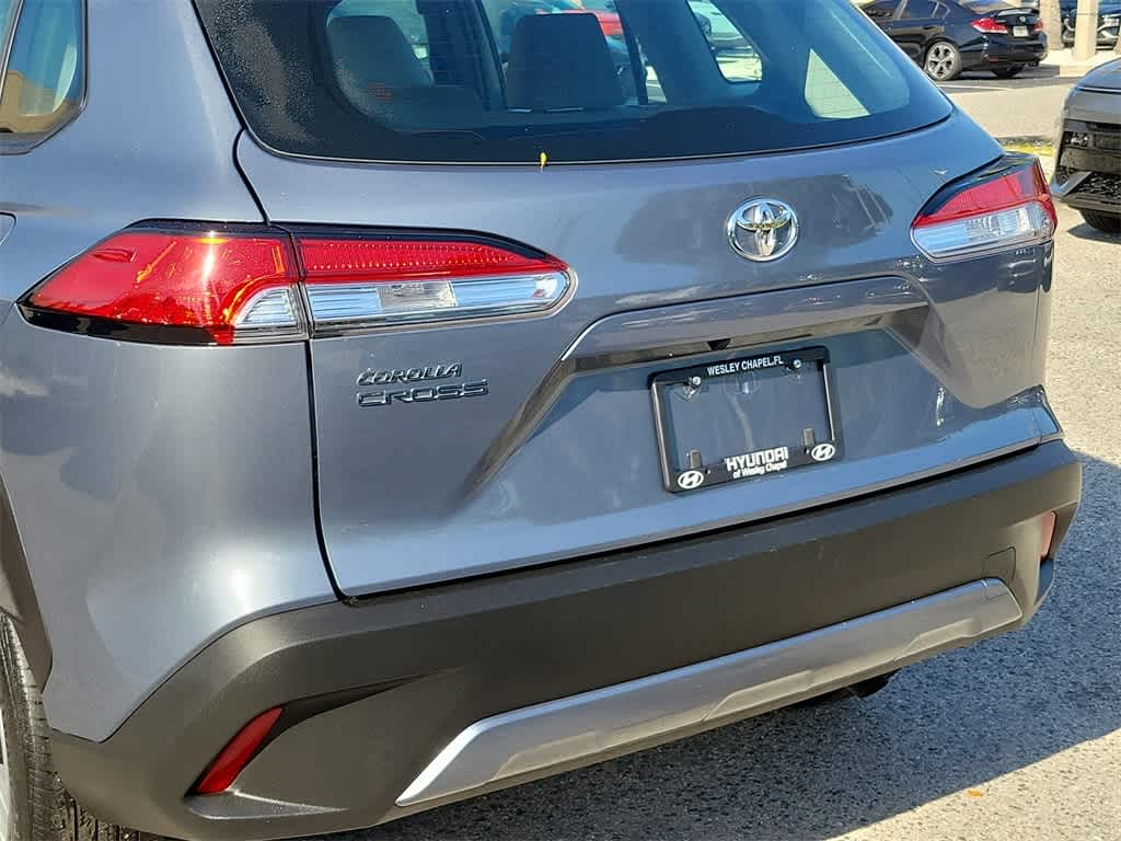 2023 Toyota Corolla Cross L 6