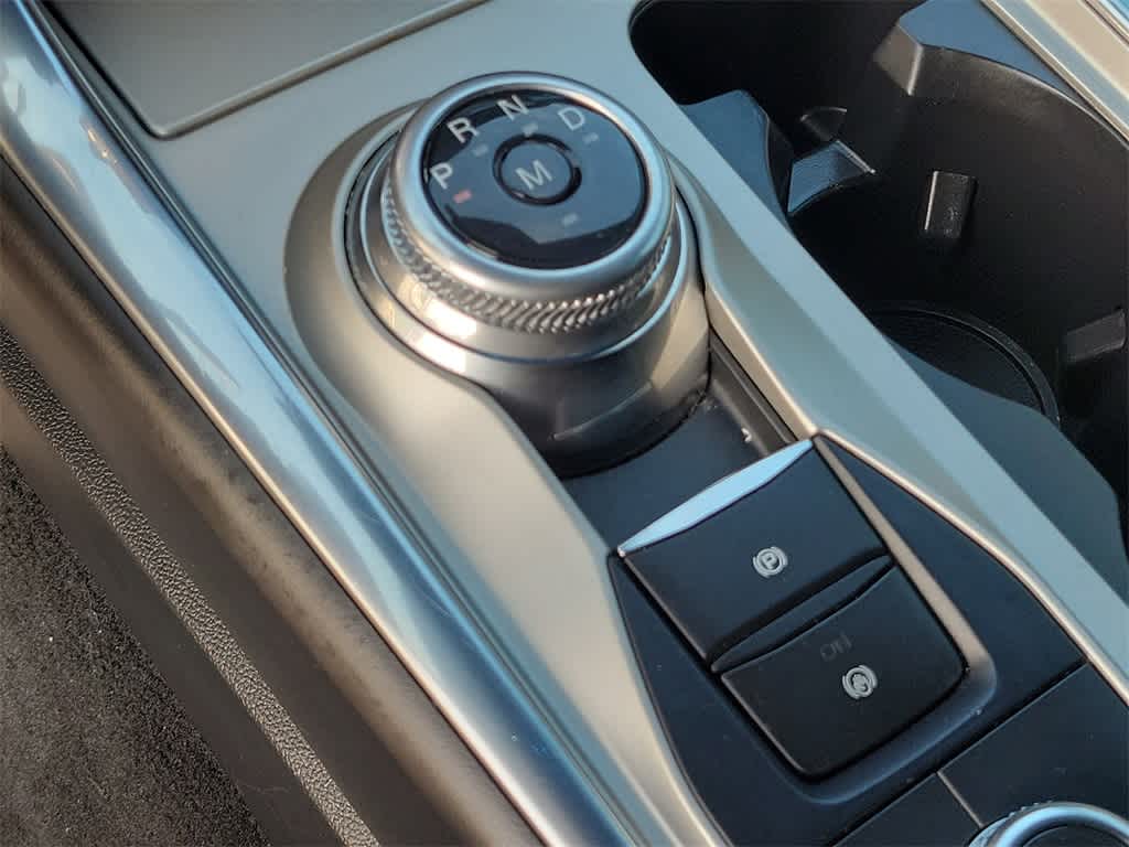 Thumbnail: 2022 Ford Explorer - 28