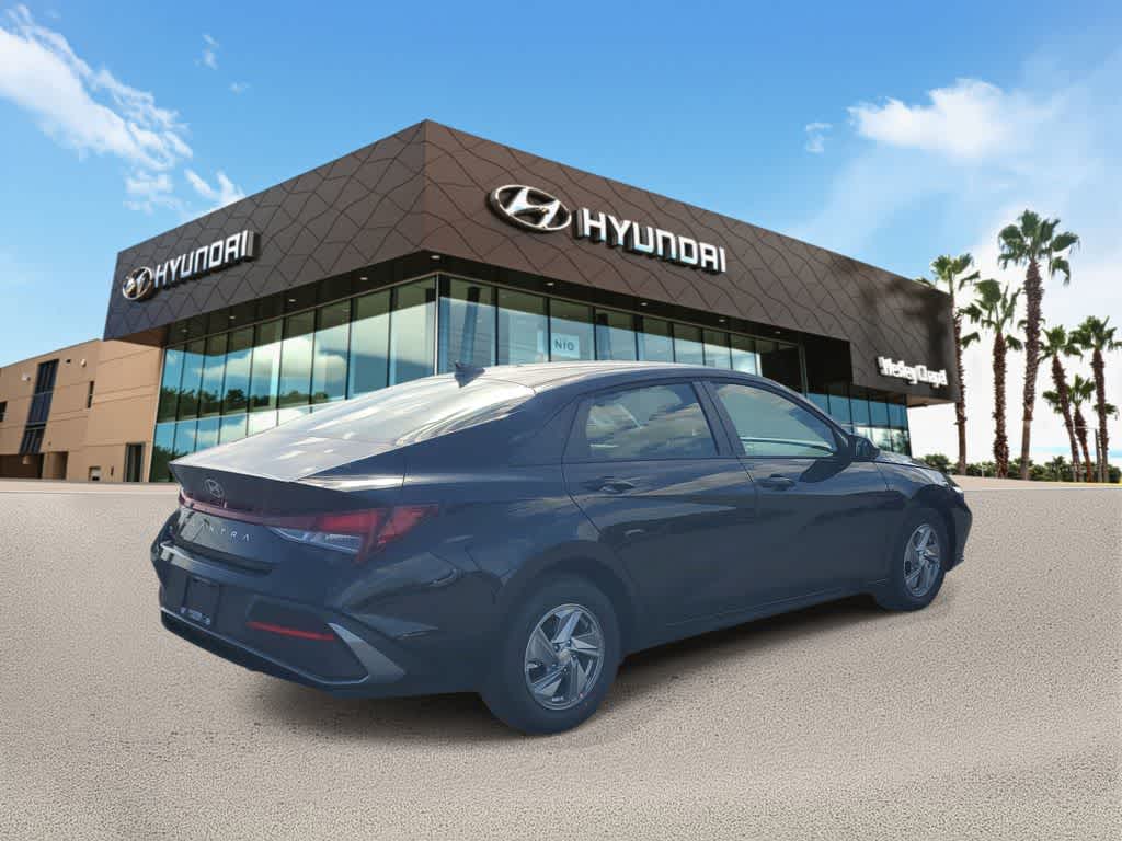 Thumbnail: 2026 Hyundai Elantra - 3