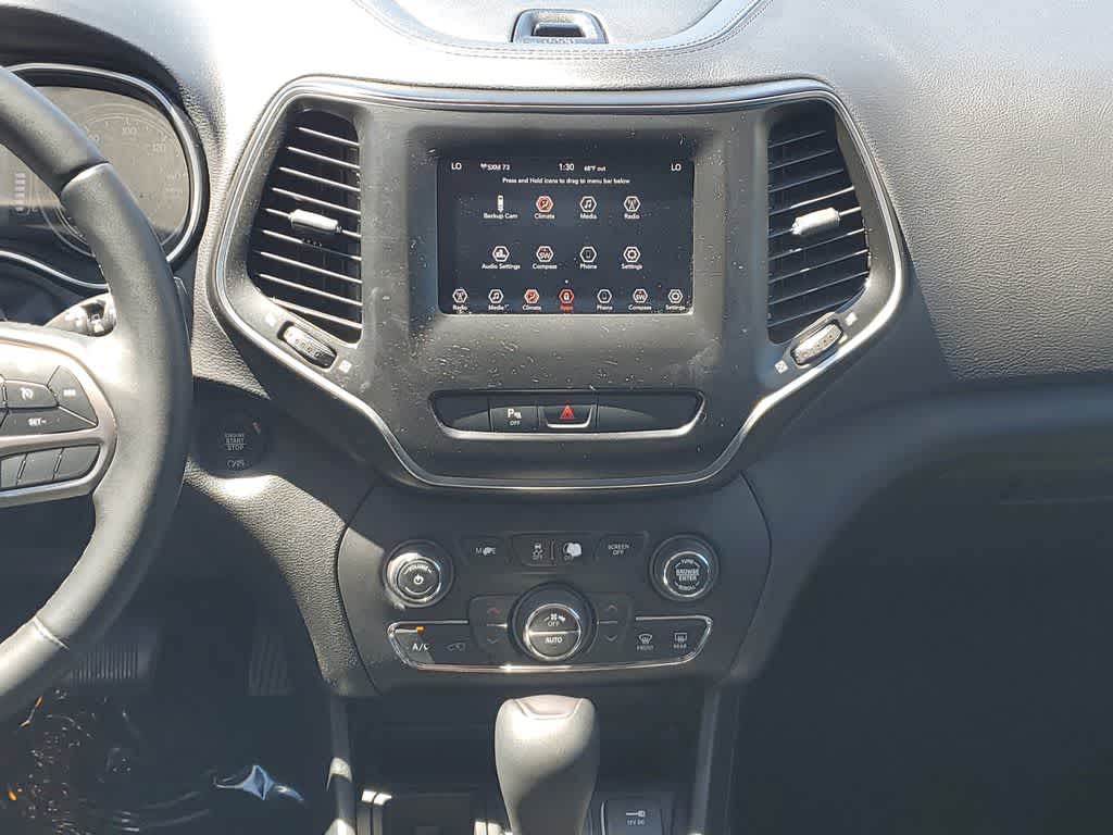 Thumbnail: 2019 Jeep Cherokee - 15