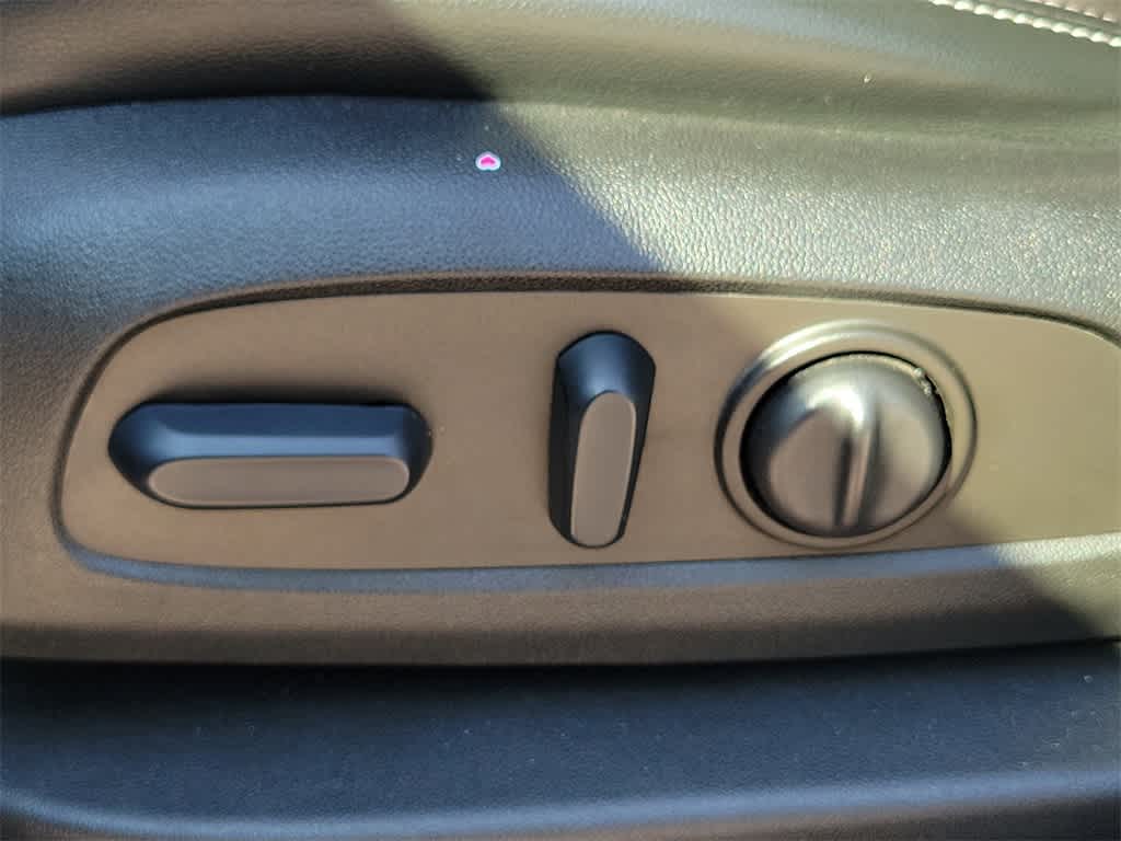 Thumbnail: 2023 GMC Terrain - 19