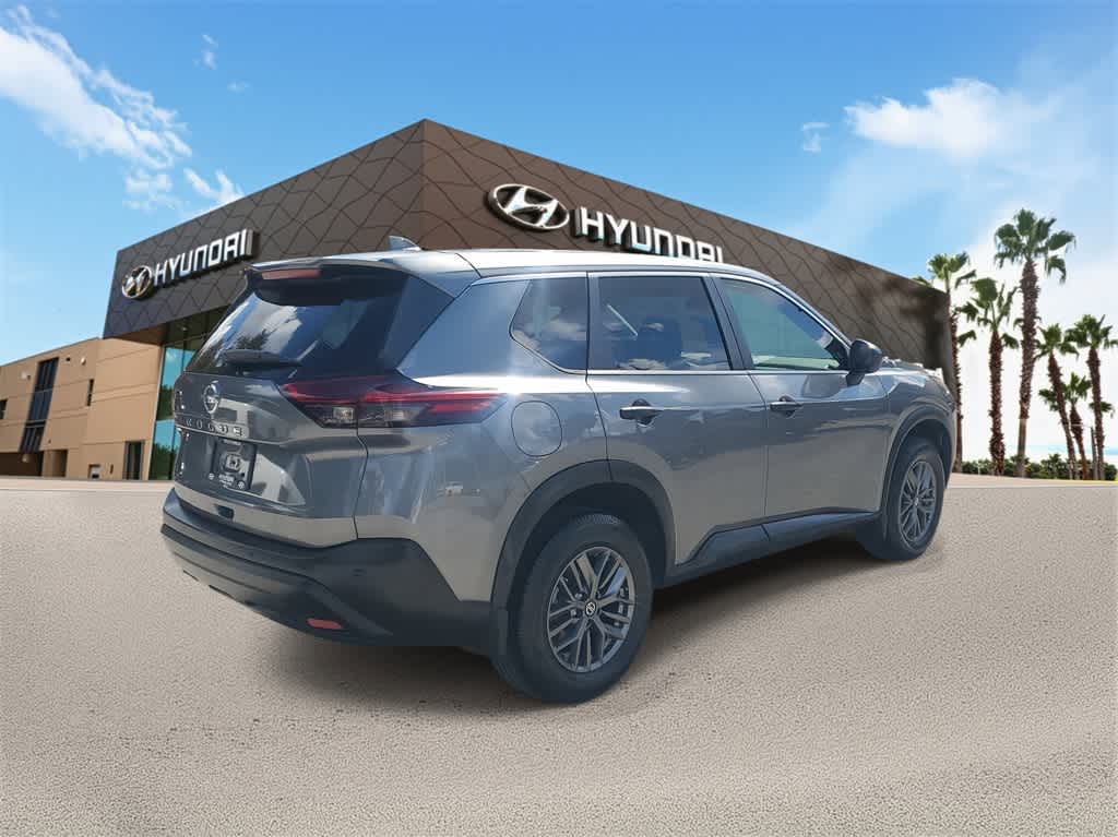 Thumbnail: 2021 Nissan Rogue - 3