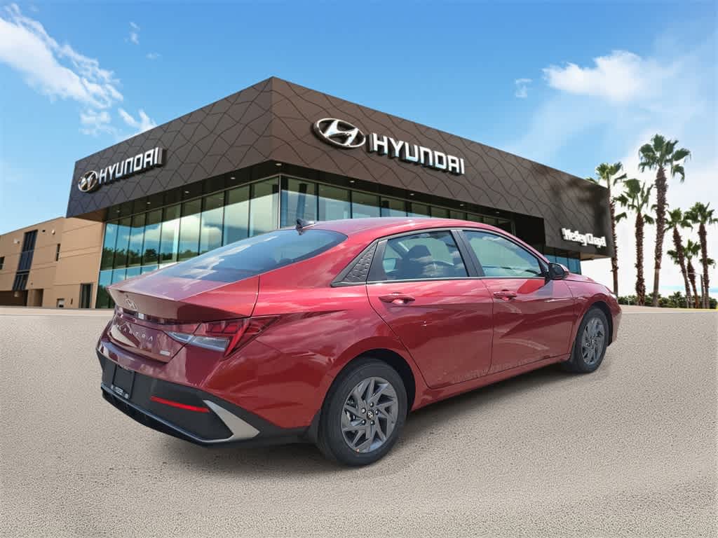 Thumbnail: 2025 Hyundai Elantra - 3