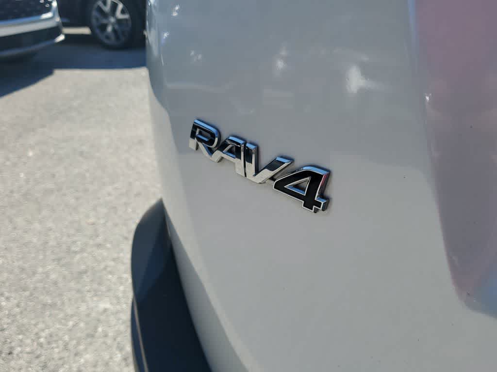 Thumbnail: 2015 Toyota RAV4 - 7