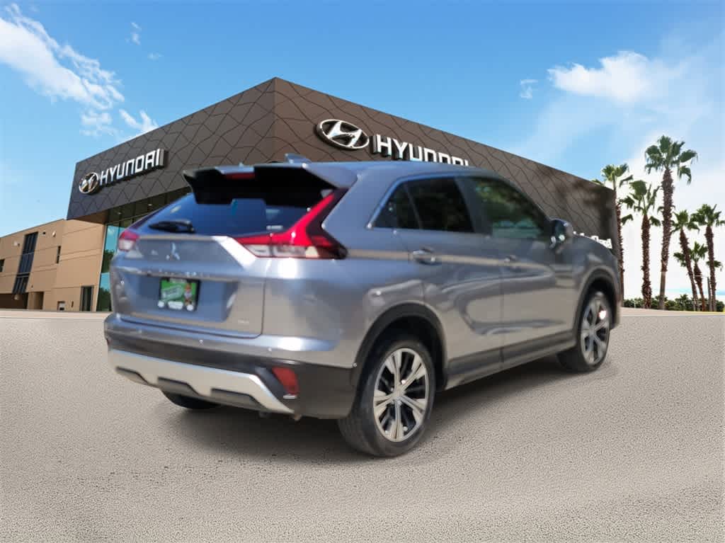 Thumbnail: 2022 Mitsubishi Eclipse Cross - 3