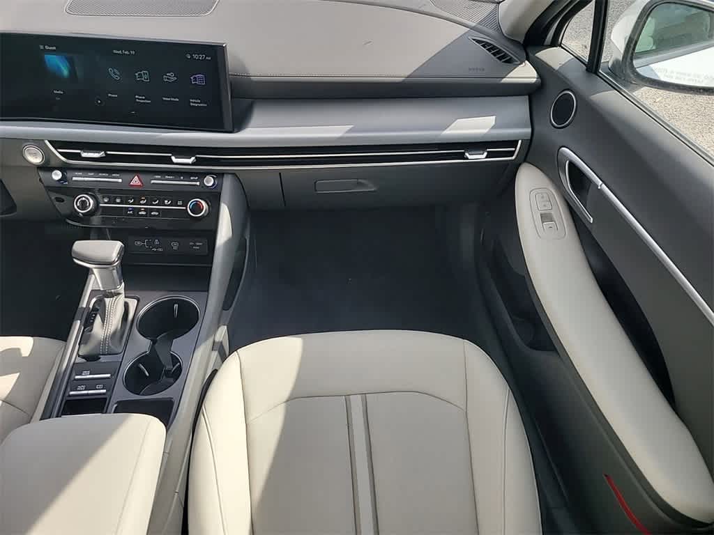 2025 Hyundai Sonata SE 11