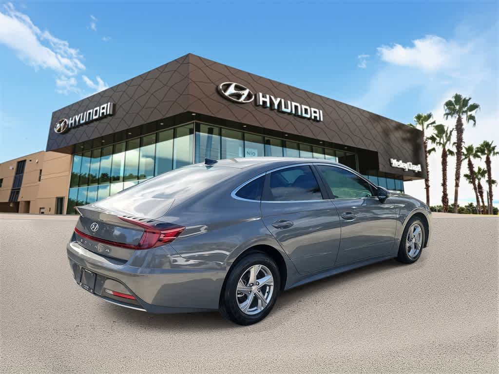 Thumbnail: 2022 Hyundai Sonata - 3