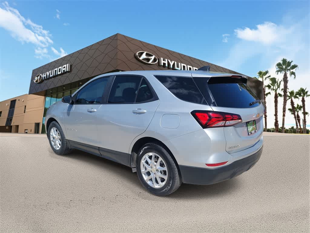 Thumbnail: 2022 Chevrolet Equinox - 2