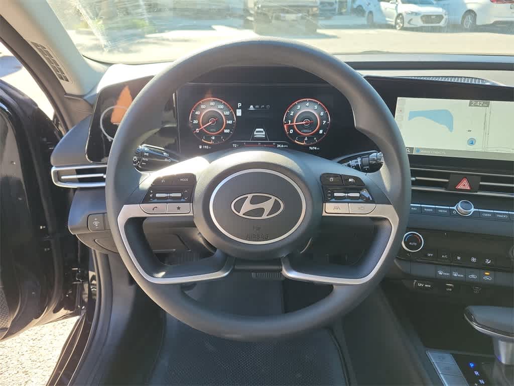 Thumbnail: 2024 Hyundai Elantra - 22