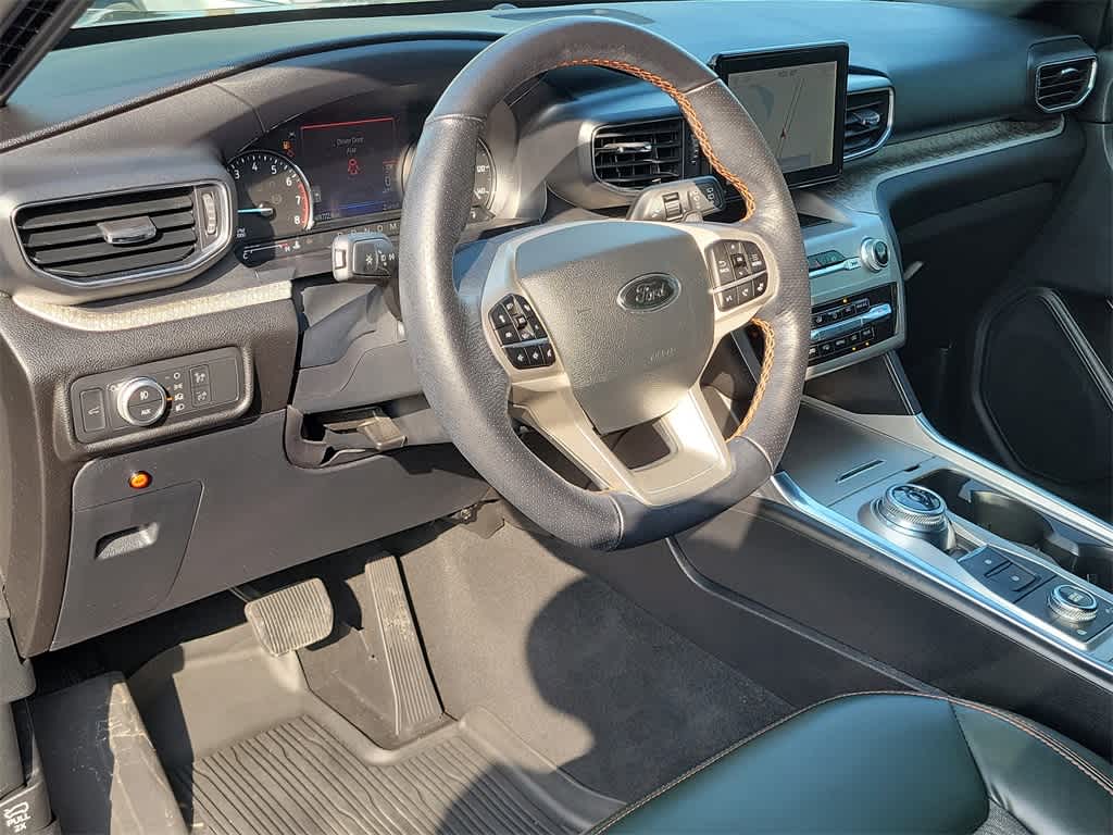 Thumbnail: 2022 Ford Explorer - 16