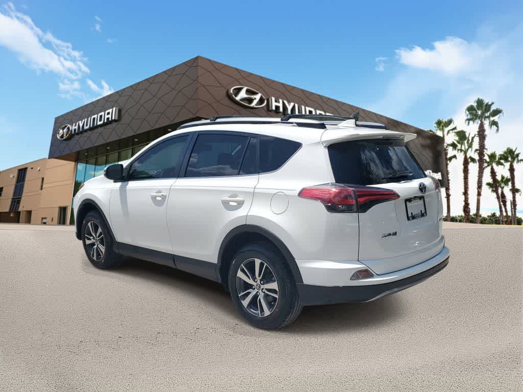 Thumbnail: 2018 Toyota RAV4 - 2