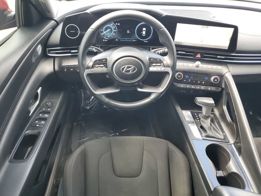 Thumbnail: 2023 Hyundai Elantra - 13