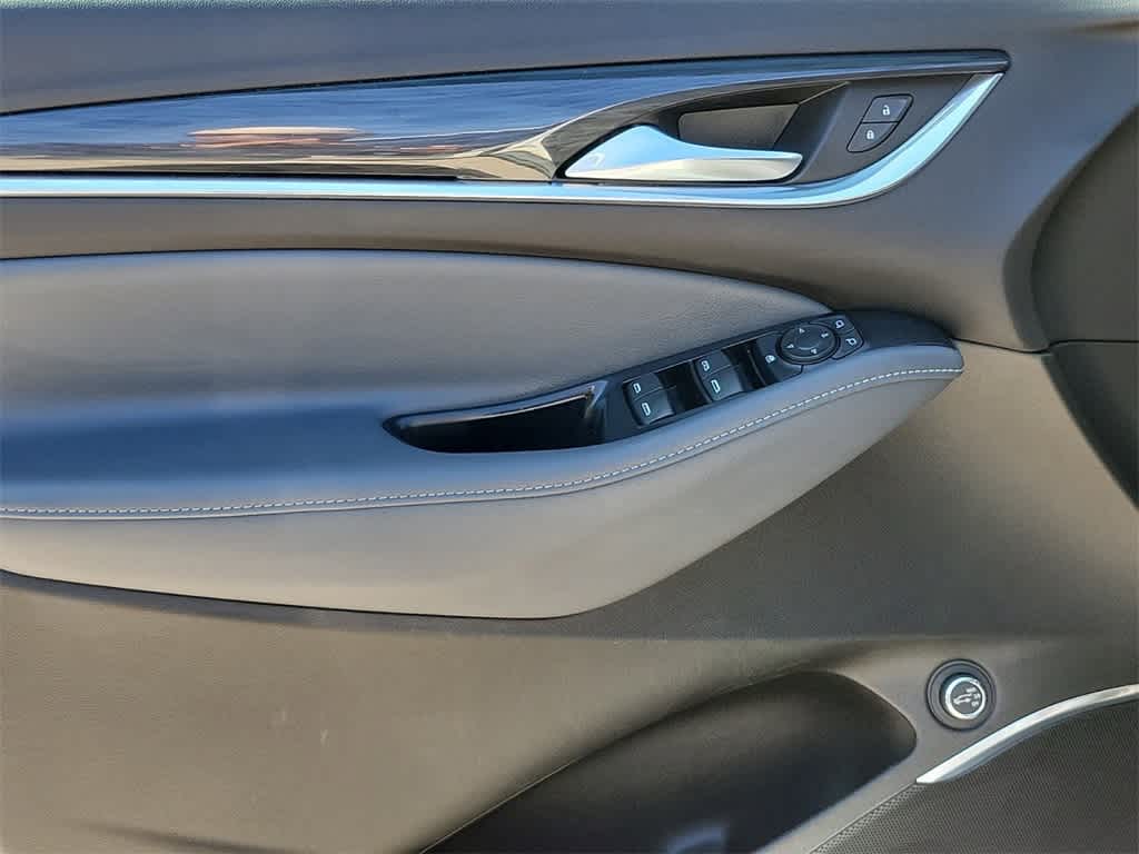 Thumbnail: 2022 Buick Enclave - 19