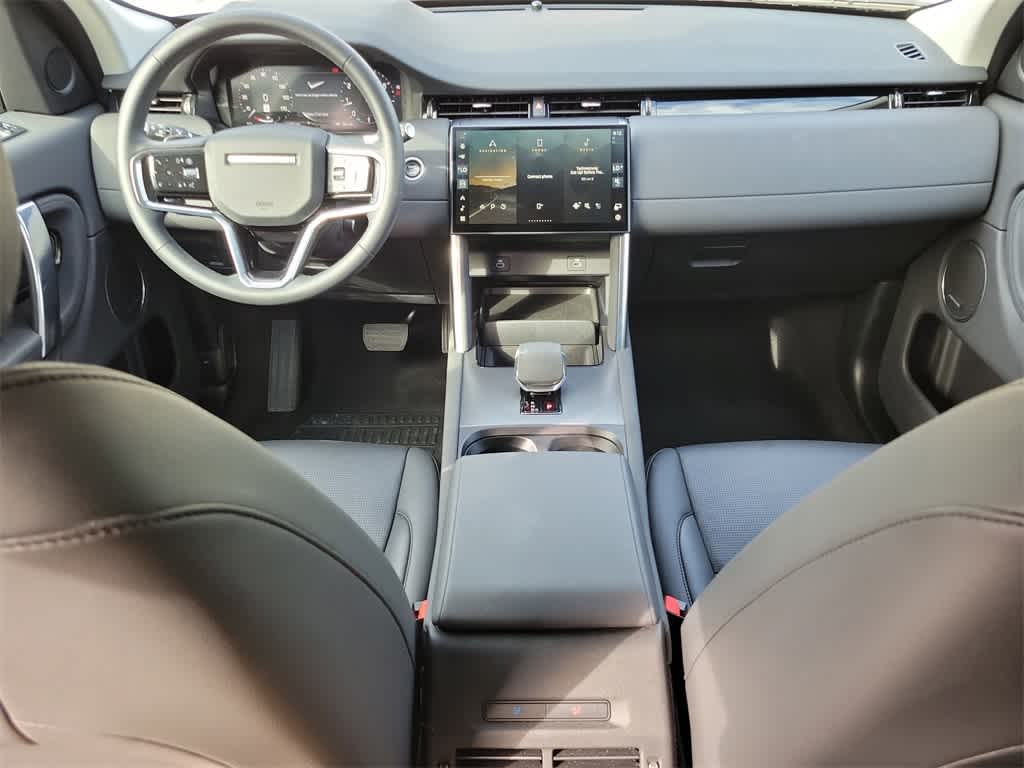 Thumbnail: 2024 Land Rover Discovery Sport - 13