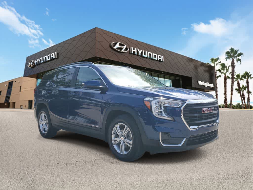 Thumbnail: 2022 GMC Terrain - 4