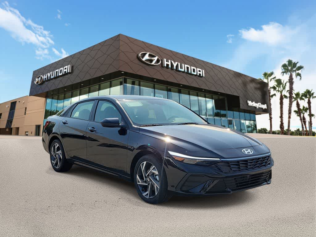 Thumbnail: 2025 Hyundai Elantra - 4
