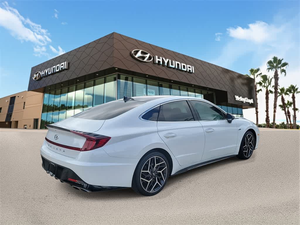 Thumbnail: 2022 Hyundai Sonata - 3