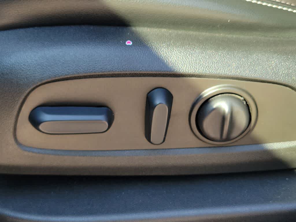 Thumbnail: 2023 GMC Terrain - 19