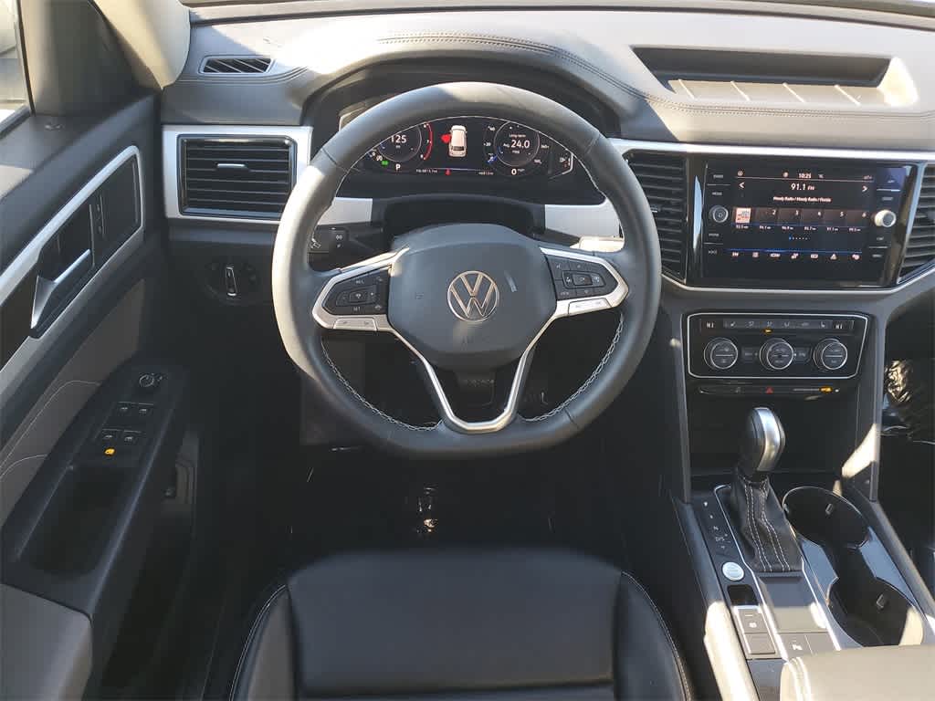 Thumbnail: 2022 Volkswagen Atlas - 14