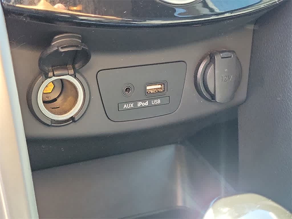 Thumbnail: 2016 Hyundai Elantra - 26