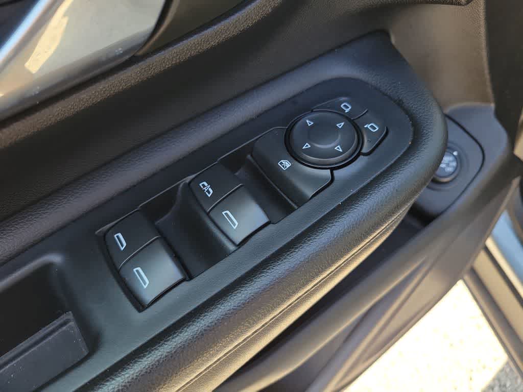 Thumbnail: 2023 GMC Terrain - 17