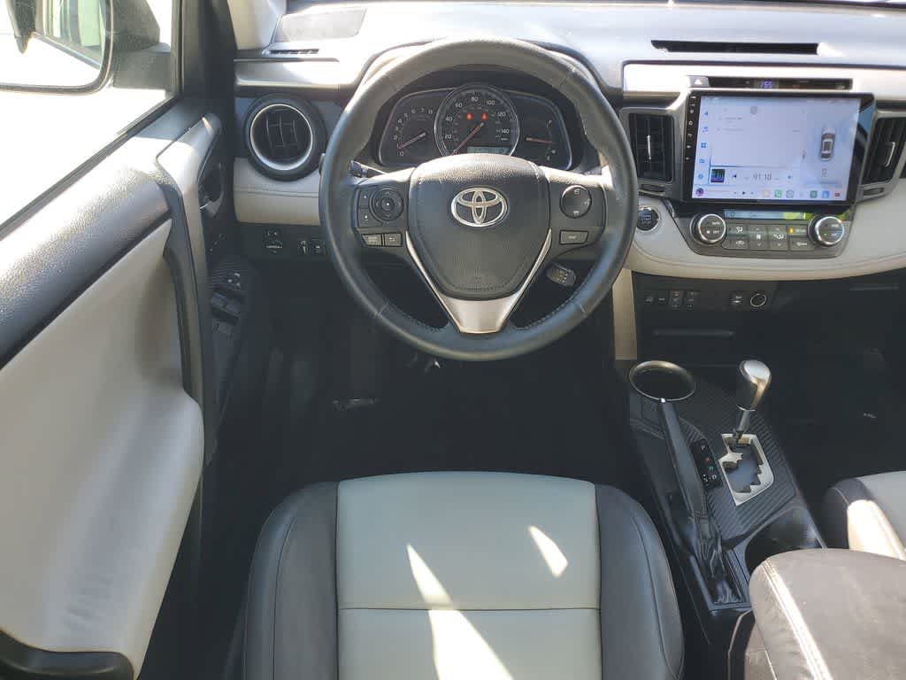 Thumbnail: 2015 Toyota RAV4 - 14